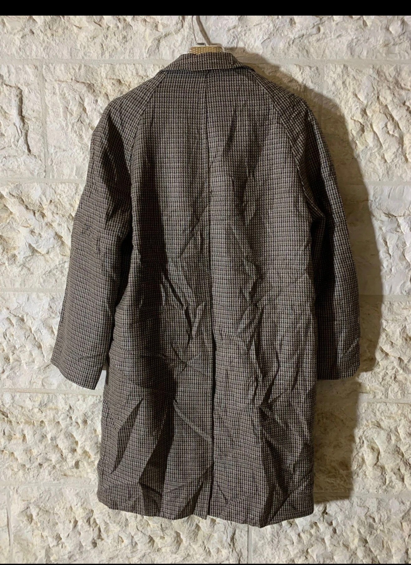 1970s Vintage wool blend houndstooth classic brown over coat 38R
