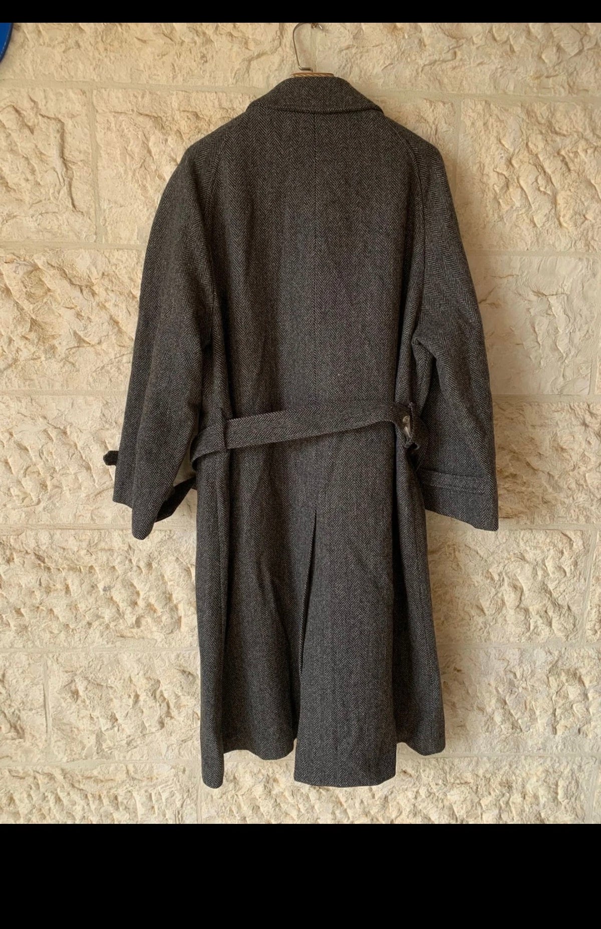 Vintage pure wool tweed belted herringbone charcoal raglan over coat 48R XL