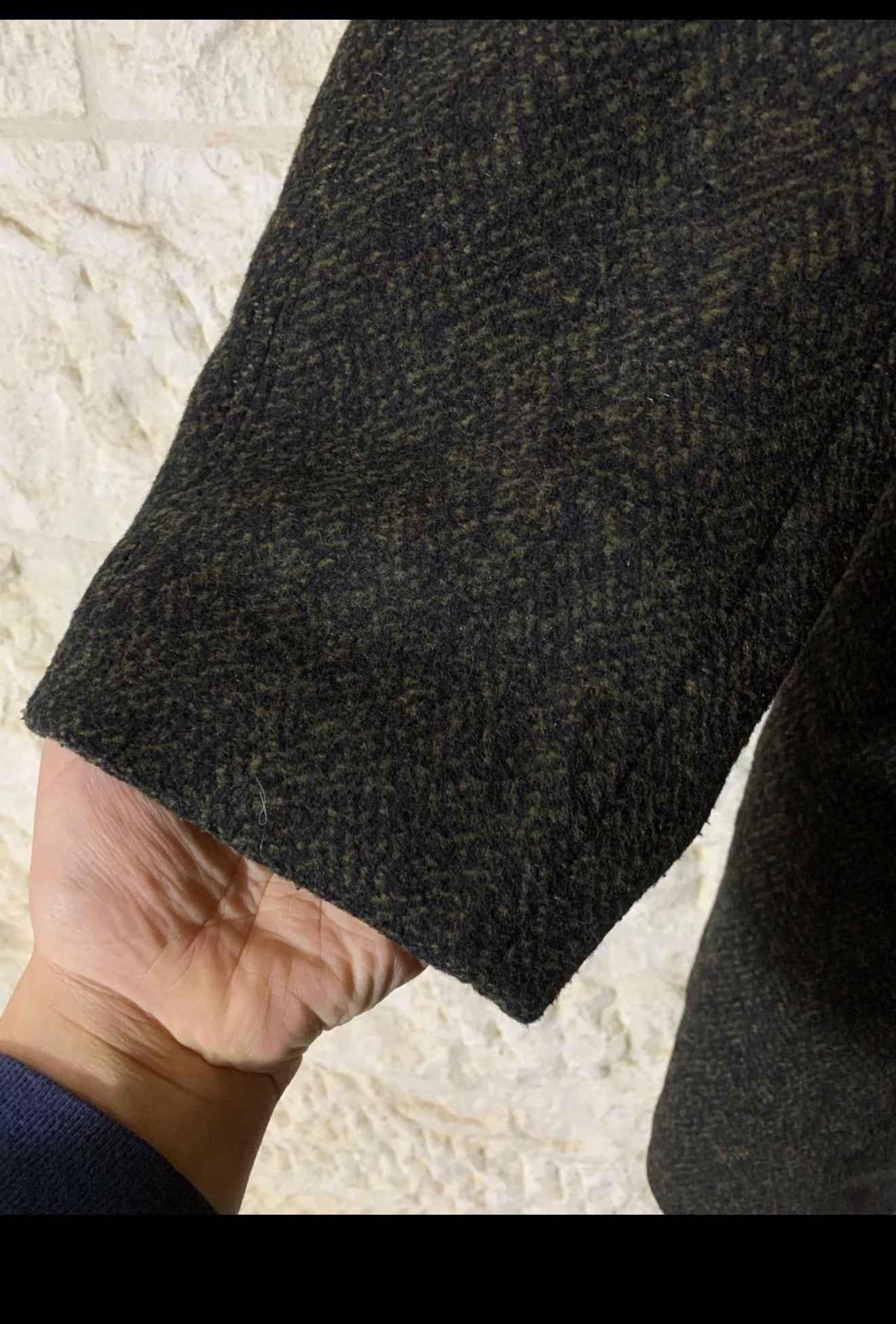 1970s Vintage pure woollen wool herringbone classic raglan green over coat 46R