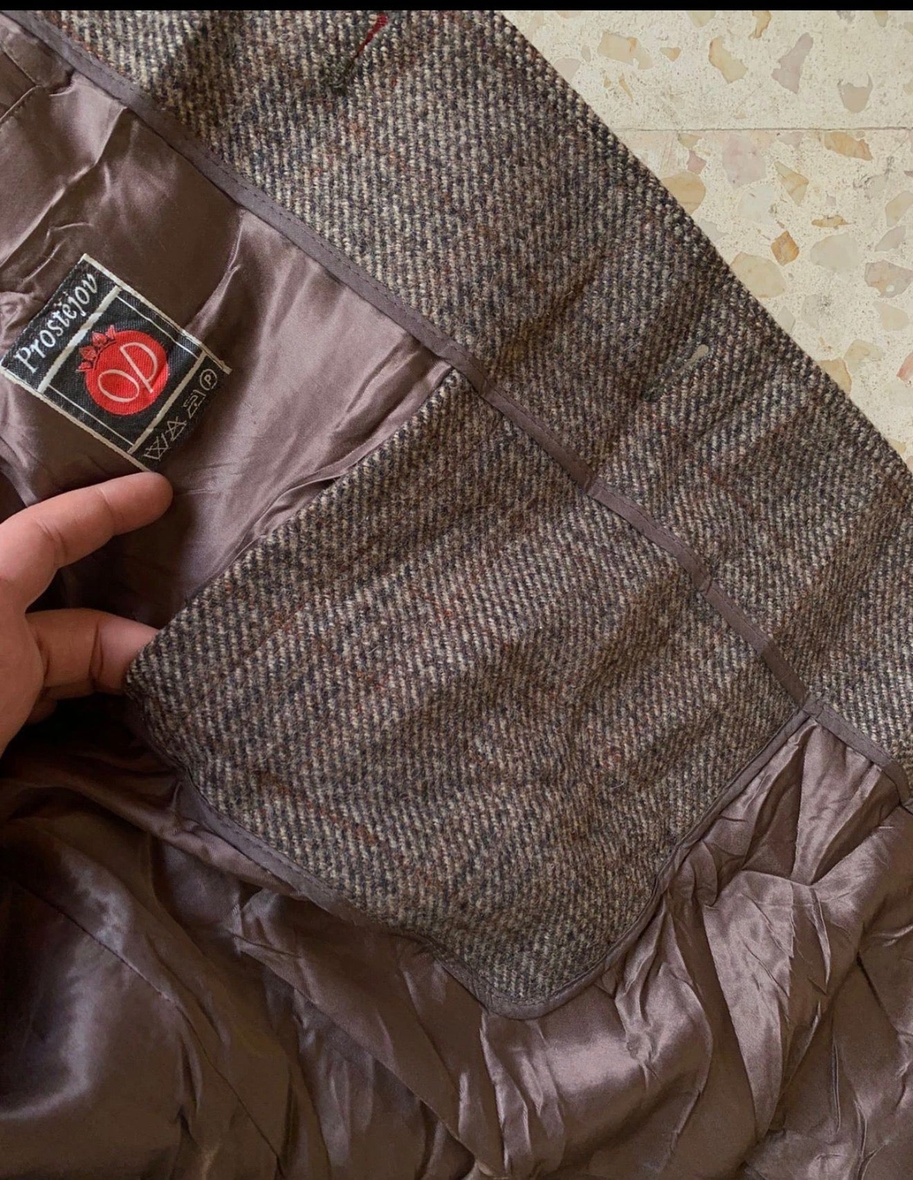 1970s Vintage pure wool handwoven Tweed glen check classic brown over coat 44R