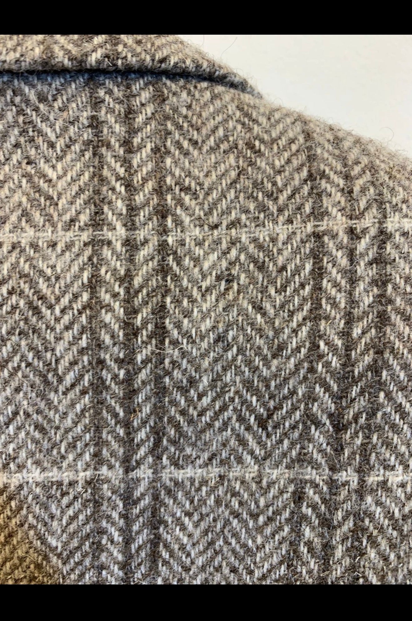 Vintage pure wool handwoven Tweed herringbone gray hunting jacket blazer 42R