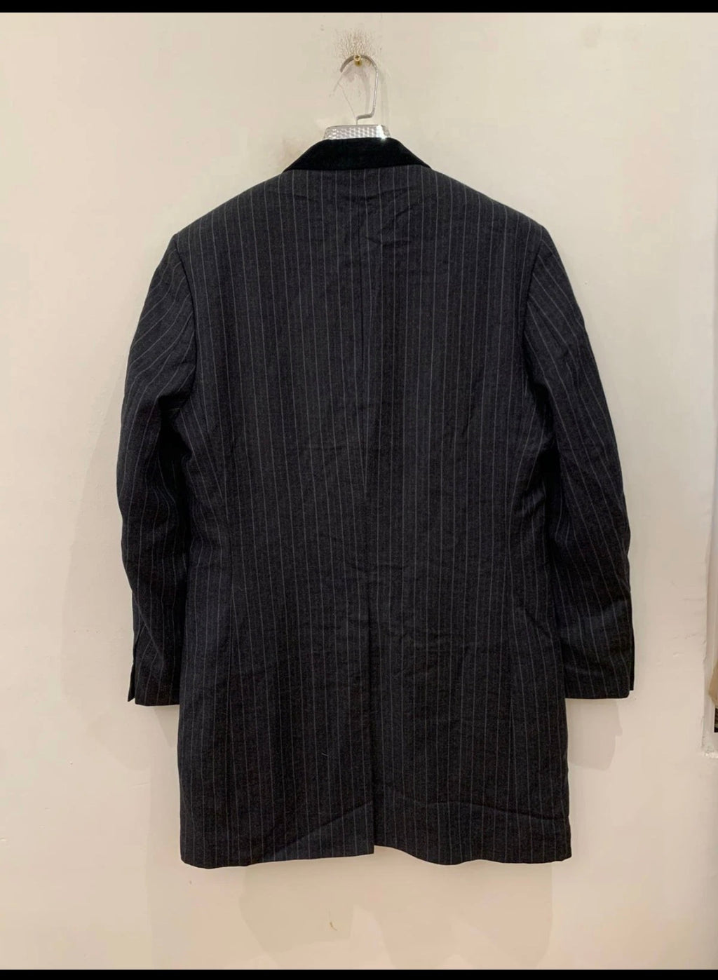 Vintage pure wool peak lapel chalk stripes velvet collar charcoal over coat 40R