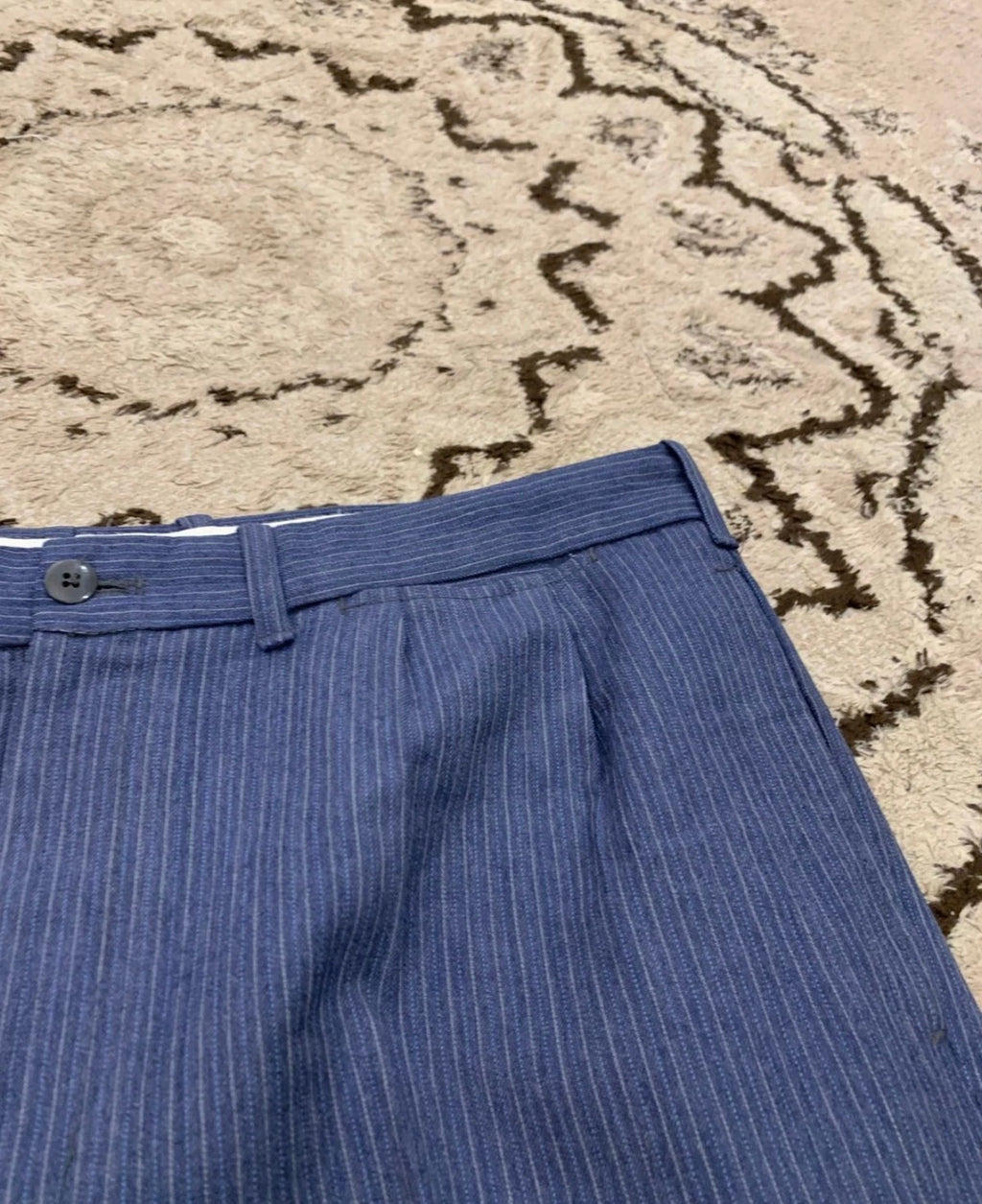 Vintage pure wool classic blue double breasted striped suit 40R 40L