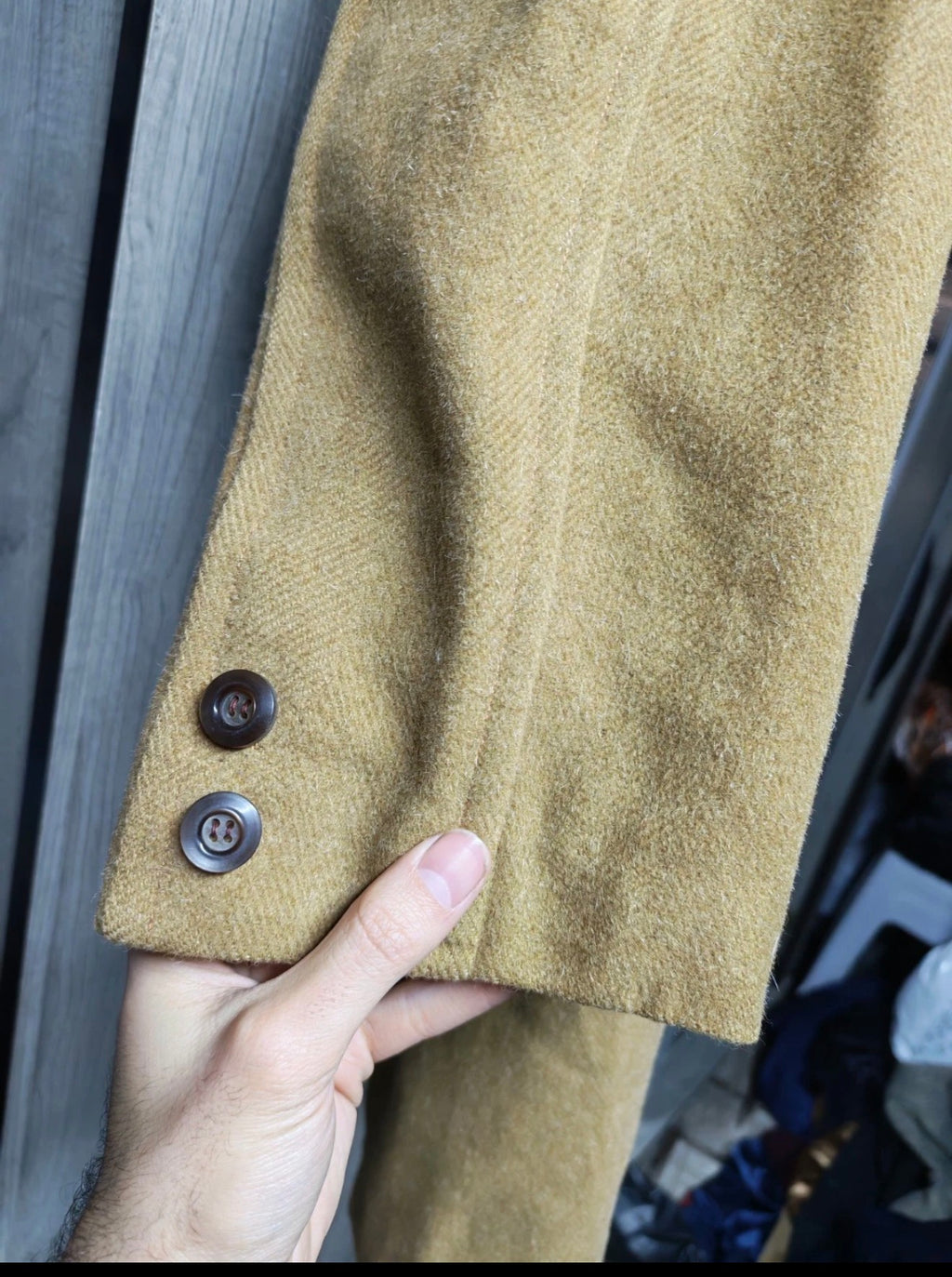 1970s Vintage pure wool herringbone classic camel beige over coat 42R