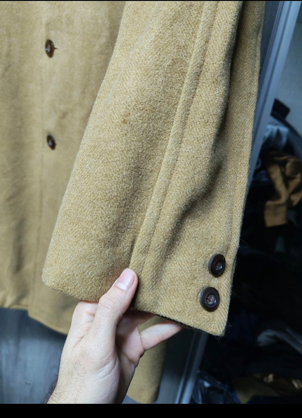1970s Vintage pure wool herringbone classic camel beige over coat 42R